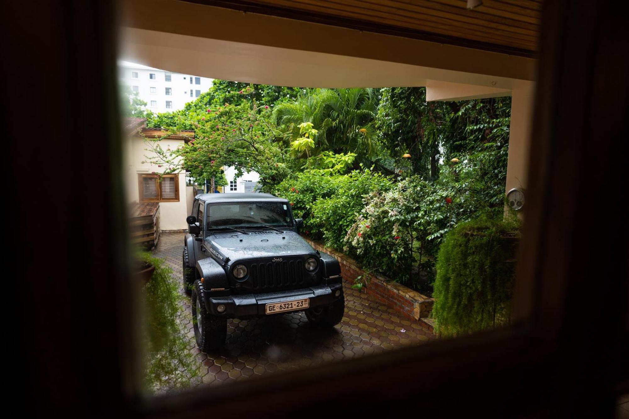 Esther'S Hotel Accra Buitenkant foto